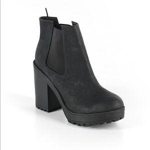 H&M chunky platform boots